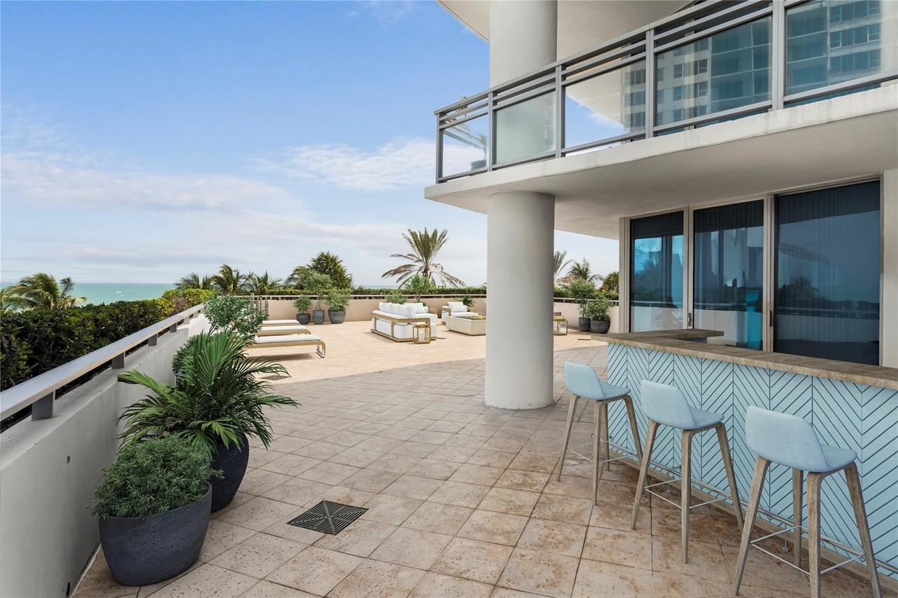 3535 S Ocean Dr #402 - Photo 2 of 29
