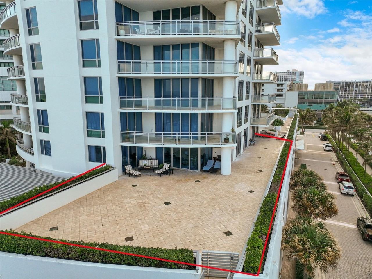 3535 S Ocean Dr #402 - Photo 3 of 29