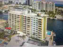 featured image of 2900 Ne 30th St Apt 2b