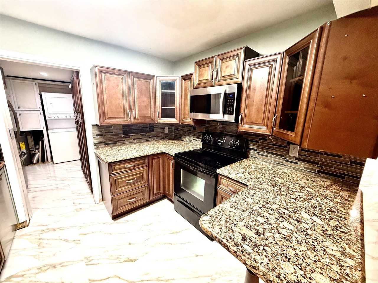 4541 Ne 6th Ter - Photo 4 of 42