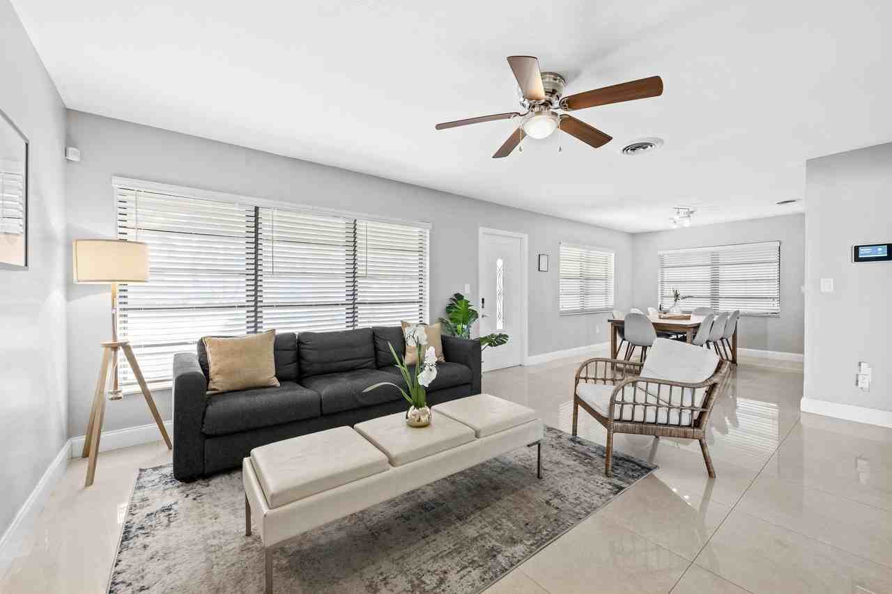 1601 Ne 63rd St - Photo 7 of 24