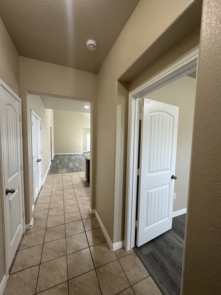 1517 Maier Dr #1 - Photo 3 of 25