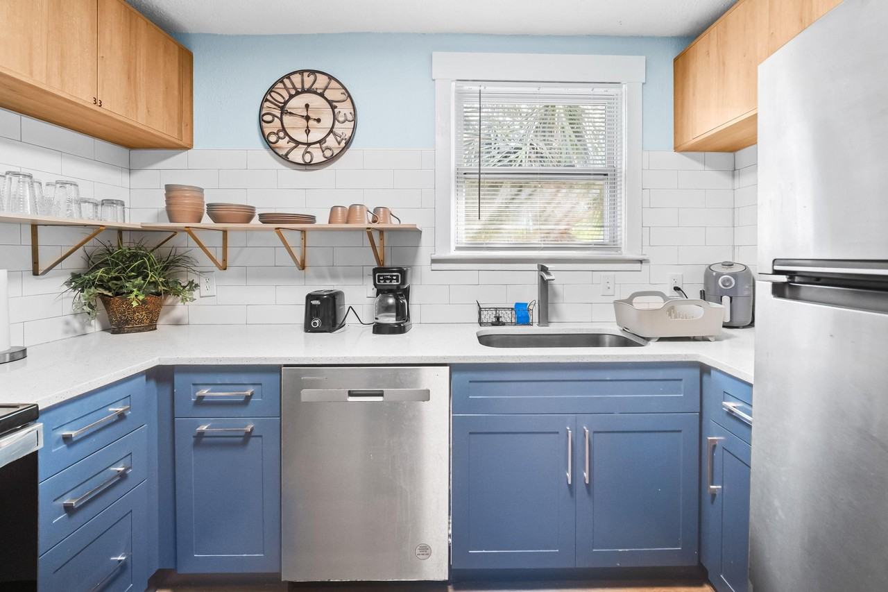 N Market St - Photo 5 of 24