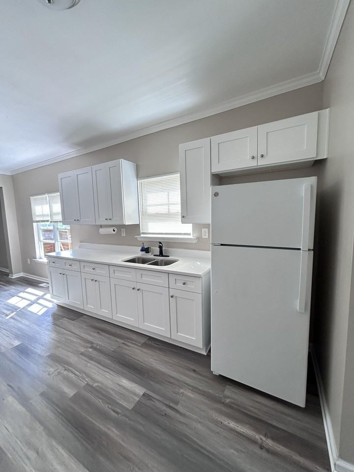 Chicago Ave Nw - Photo 5 of 16