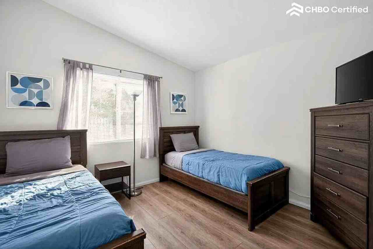 Long Ridge Dr - Photo 7 of 8