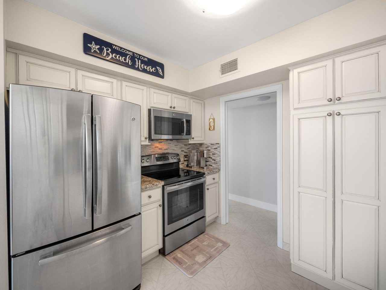 3400 N Ocean Dr - Photo 7 of 24