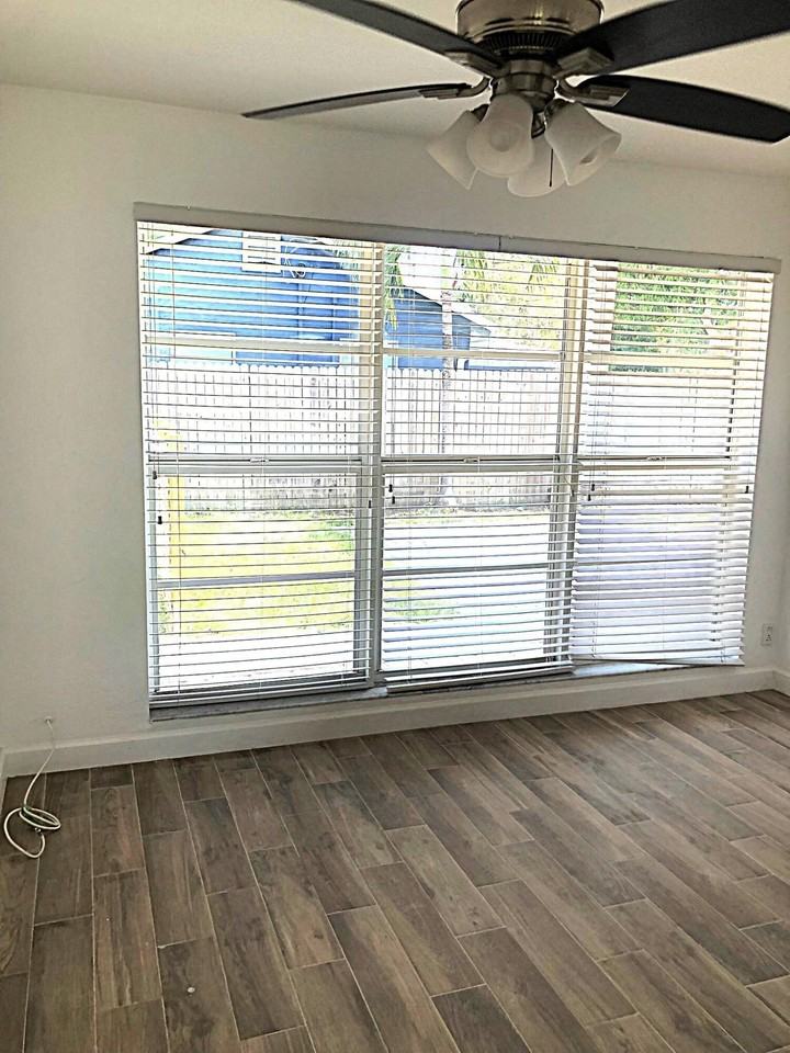 1505 Ne 15th Ave Unit 3 - Photo 4 of 11