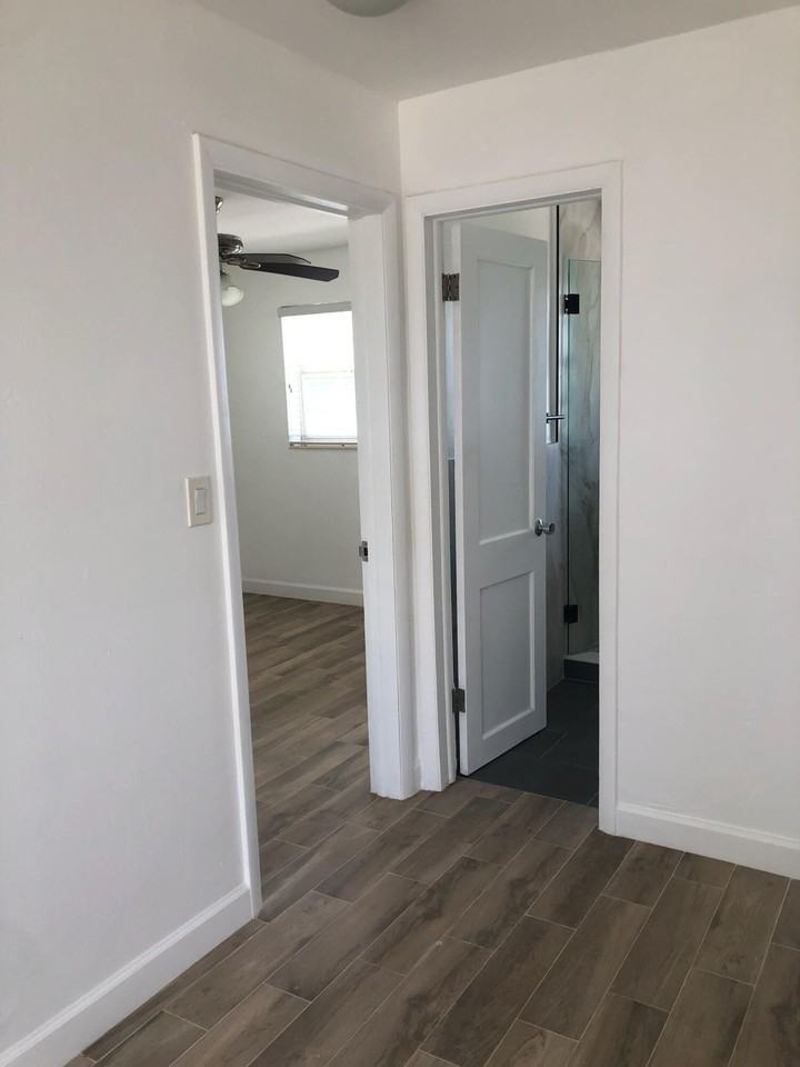 1505 Ne 15th Ave Unit 3 - Photo 5 of 11