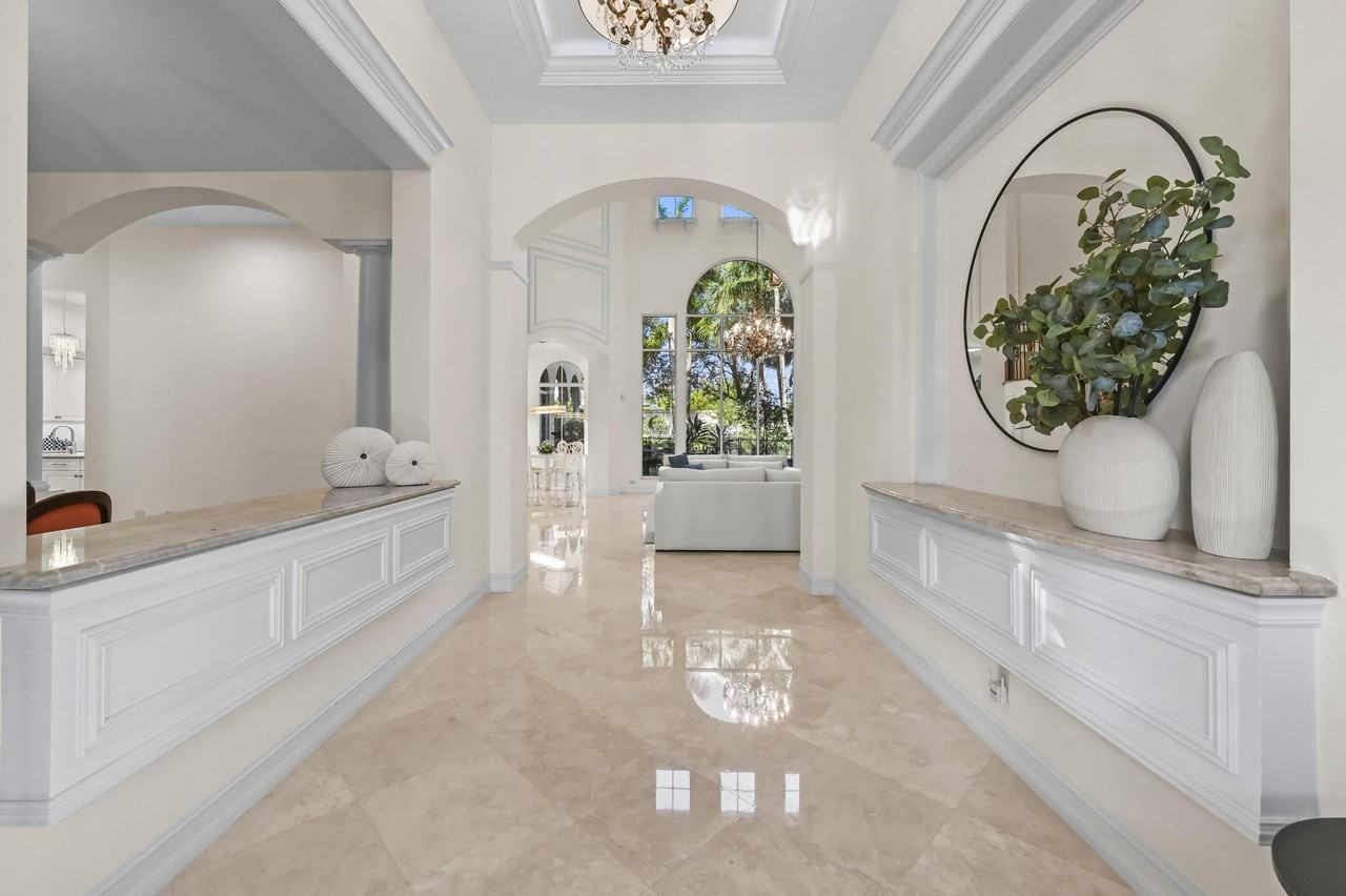 17665 Middlebrook Way - Photo 4 of 50