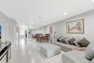 21214 Lago Cir Apt 8f - Photo 1 of 1