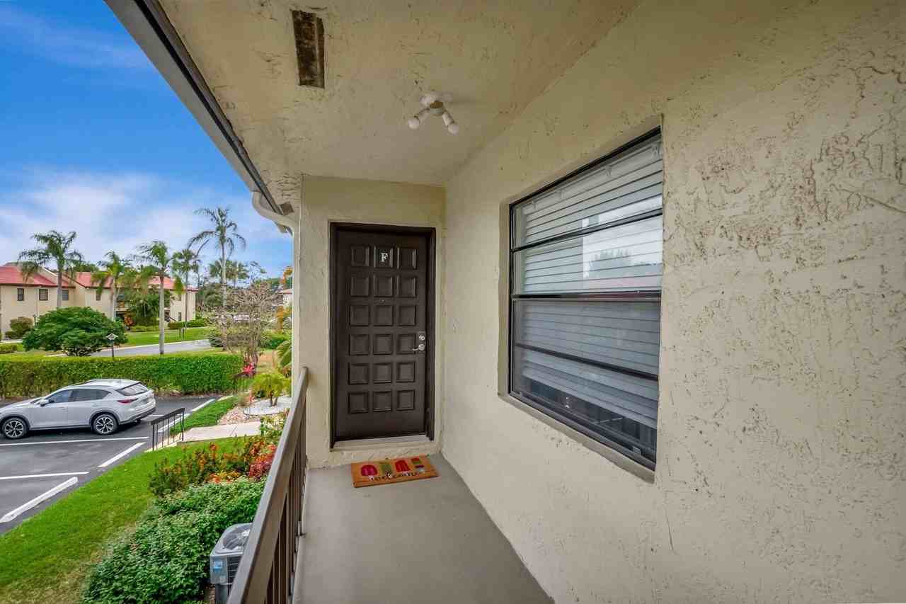 21214 Lago Cir Apt 8f - Photo 4 of 38