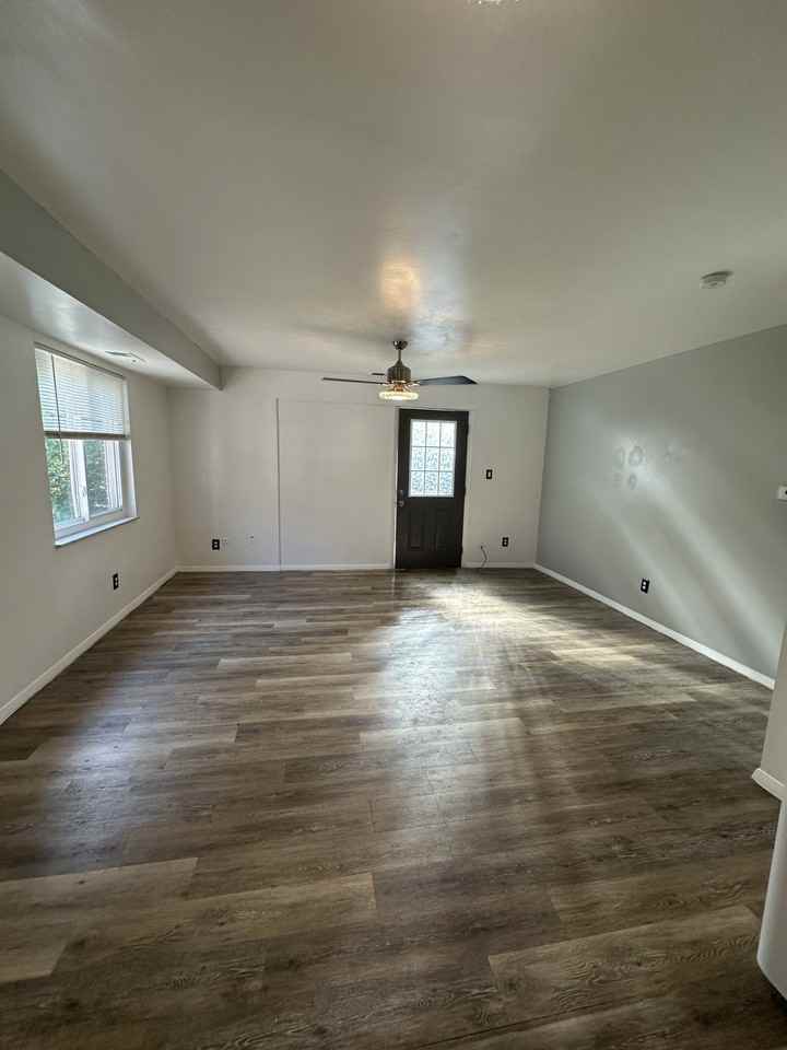 274 W National Rd #4 - Photo 2 of 13