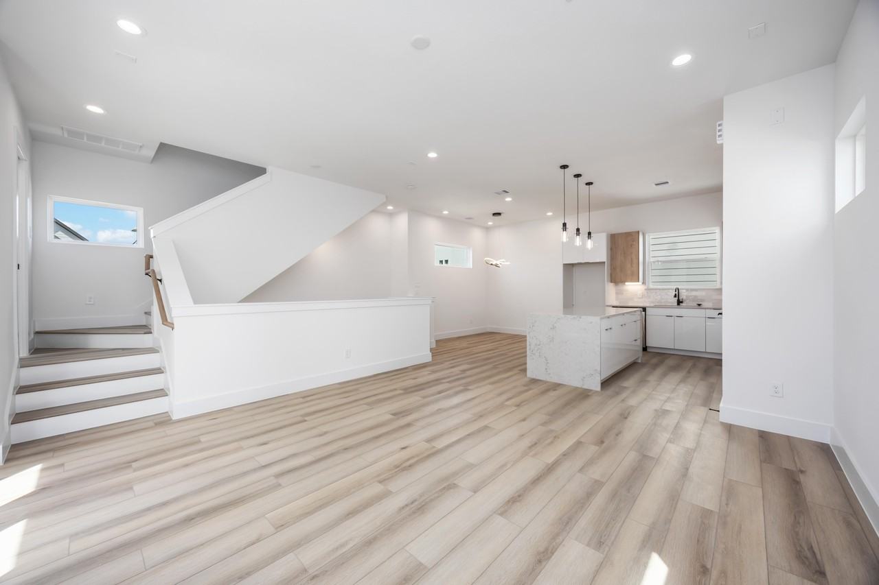 6735 Peerless Street - AUnit A #A - Photo 4 of 11