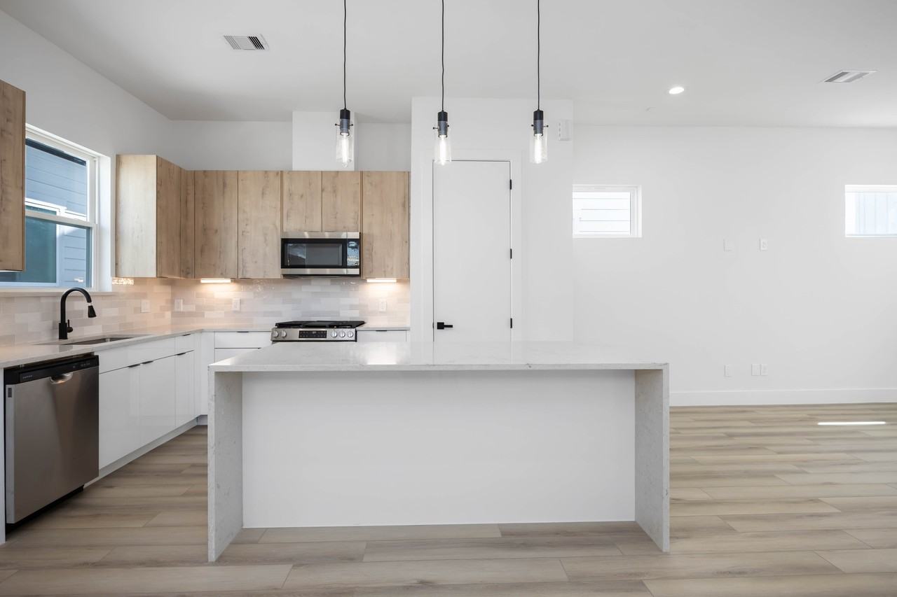 6735 Peerless Street - AUnit A #A - Photo 7 of 11