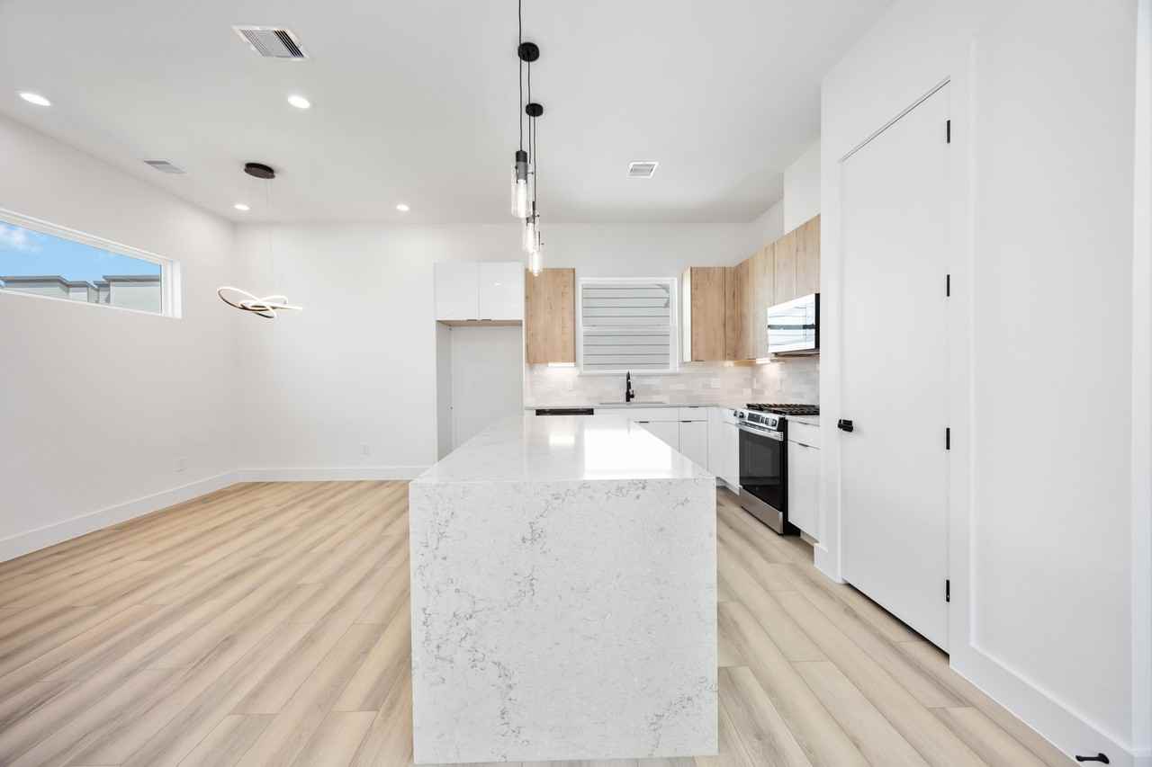 6735 Peerless Street - CUnit A #C - Photo 5 of 12