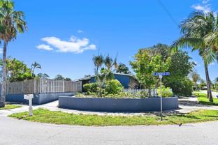 1032 W Jennings St - Photo 1 of 1