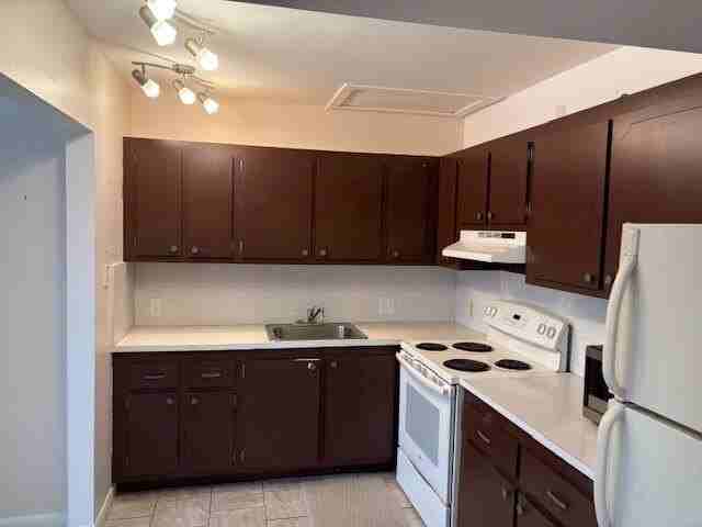 35 Mansfield A Unit 35 - Photo 2 of 17