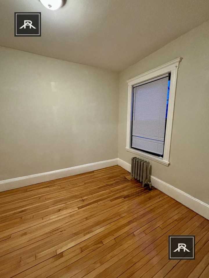 49 Gordon Rd - Photo 2 of 10