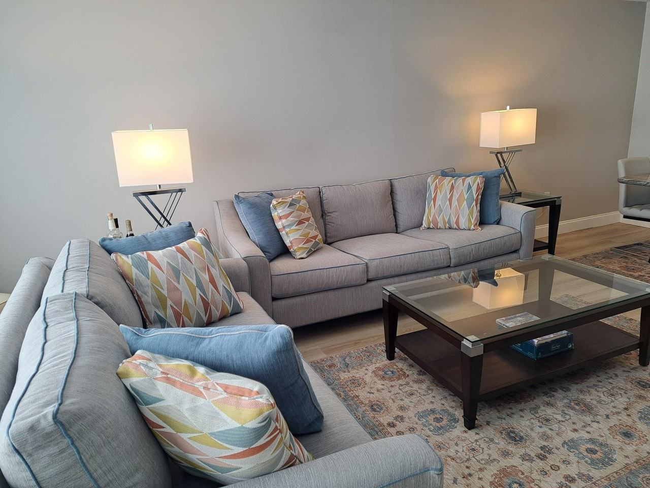 1502 S Lakeside Dr Apt 208 - Photo 2 of 22