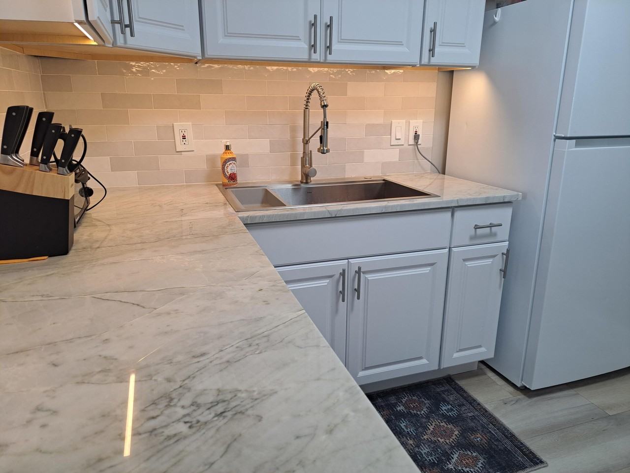 1502 S Lakeside Dr Apt 208 - Photo 7 of 22