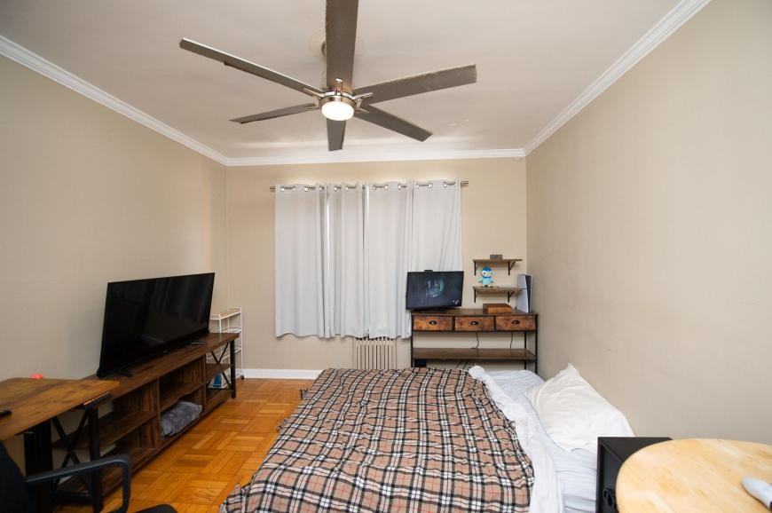 524 Michigan Ave - Photo 7 of 10