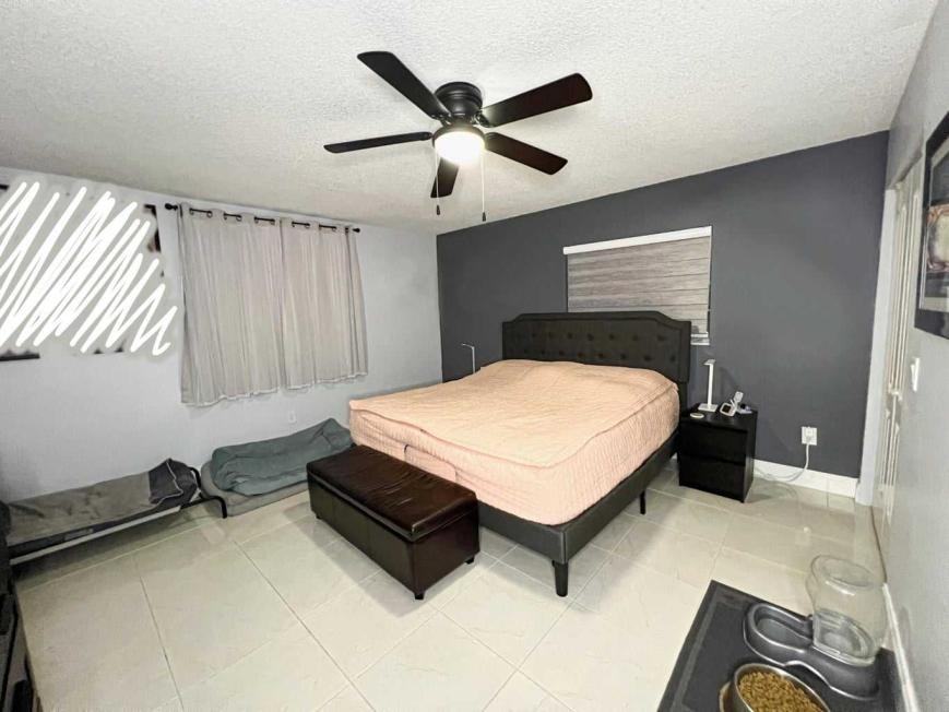 8912 Sw 6th St - Photo 2 of 10