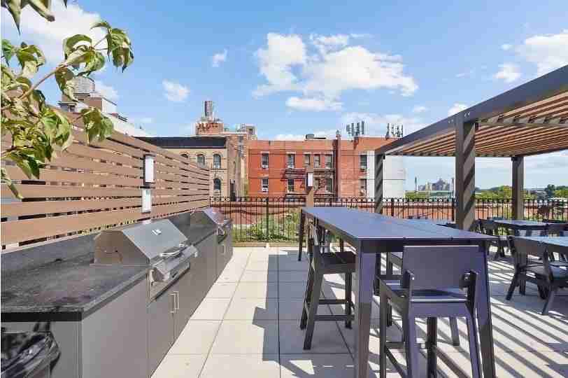 345 E 94th St - Photo 4 of 10