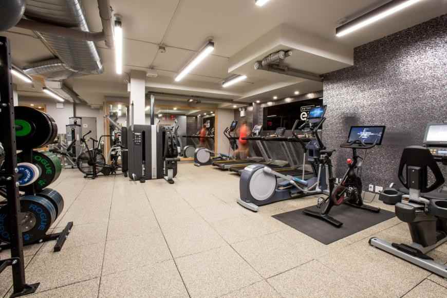 345 E 94th St - Photo 7 of 10