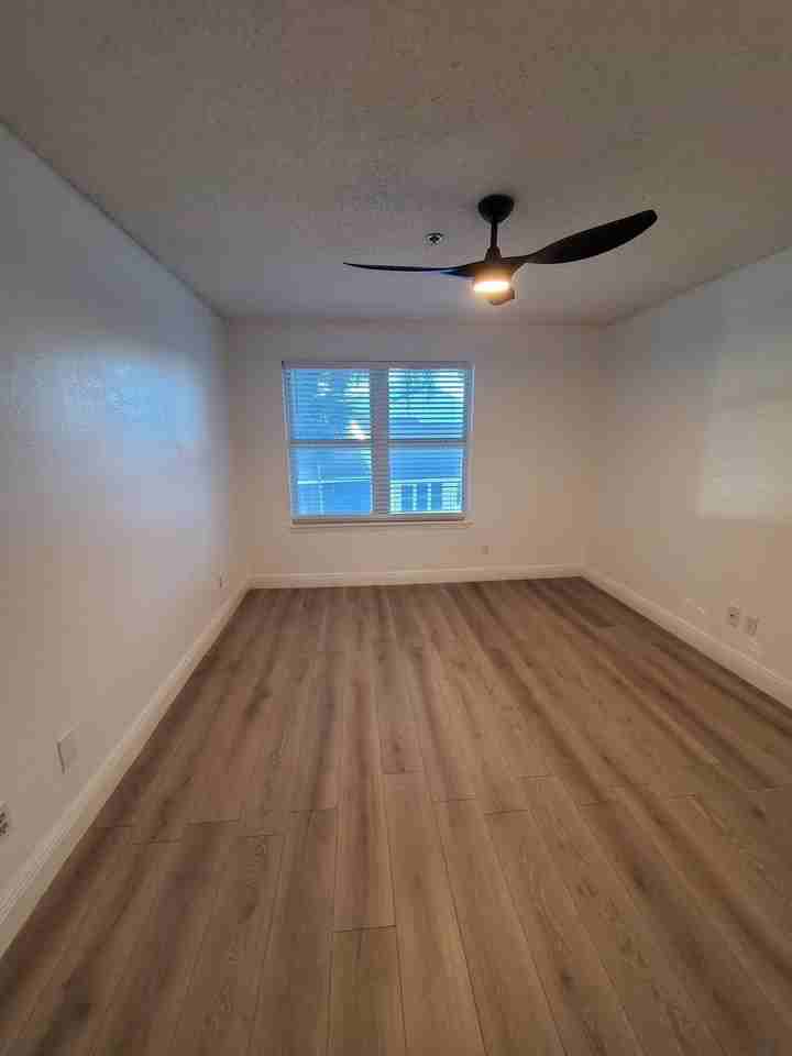 2319 N Congress Ave Apt 31 - Photo 7 of 50