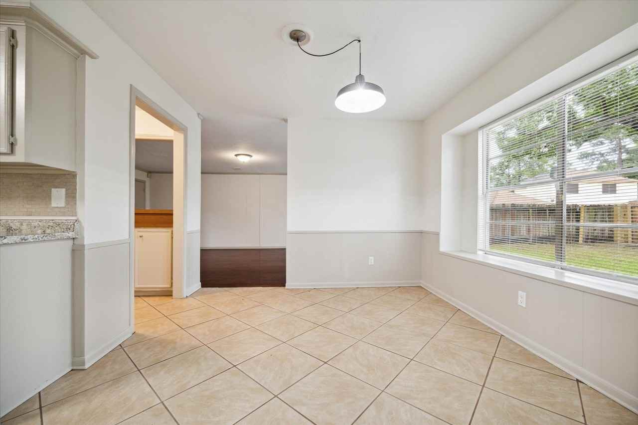 10407 Rippling Fields Dr - Photo 7 of 17