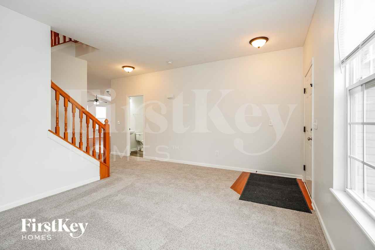 634 Preston Trails Dr - Photo 2 of 19