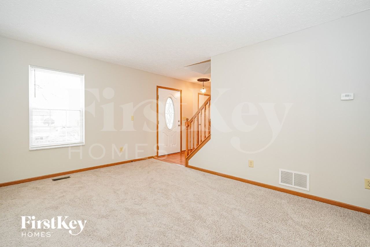 3376 Oak Bend Blvd - Photo 2 of 19