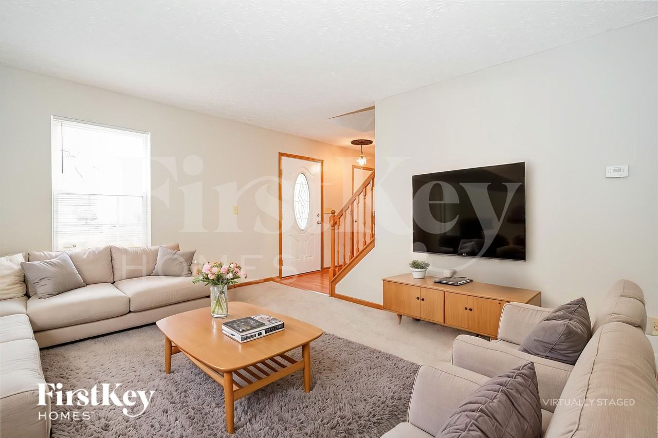 3376 Oak Bend Blvd - Photo 3 of 19