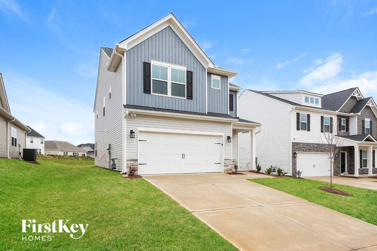 1002 Mission Hill Ln - Photo 2 of 15