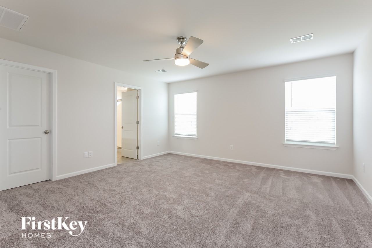 1002 Mission Hill Ln - Photo 7 of 15