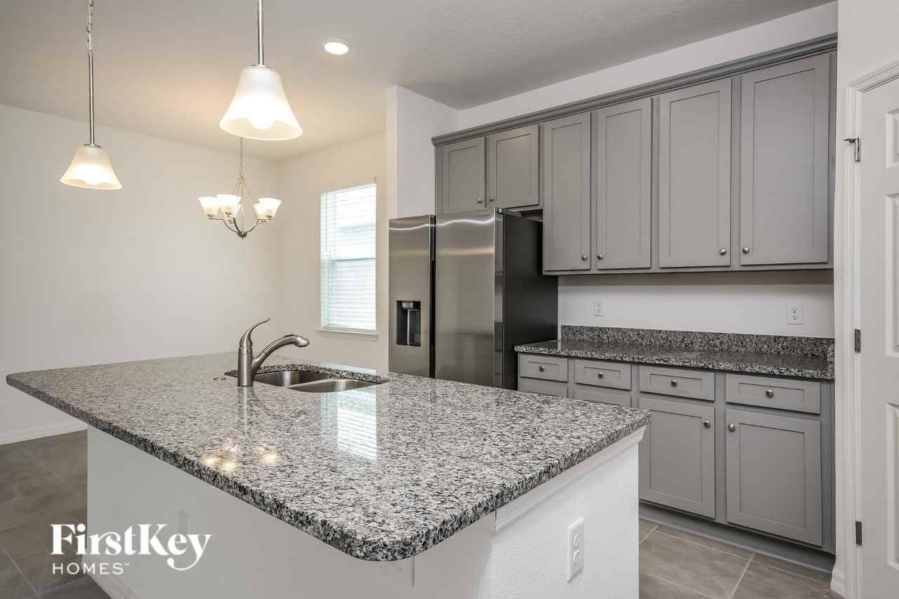 1258 Ponca Rd - Photo 7 of 16