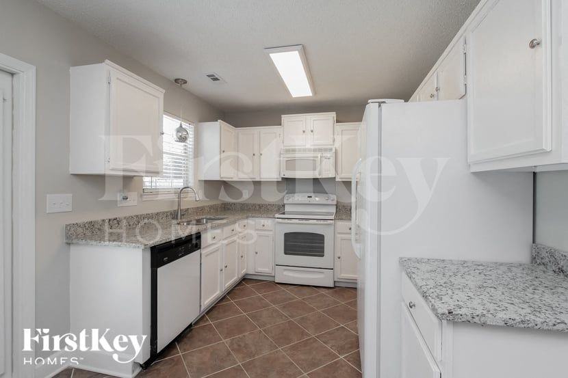 3612 Cedarbark Dr - Photo 7 of 15