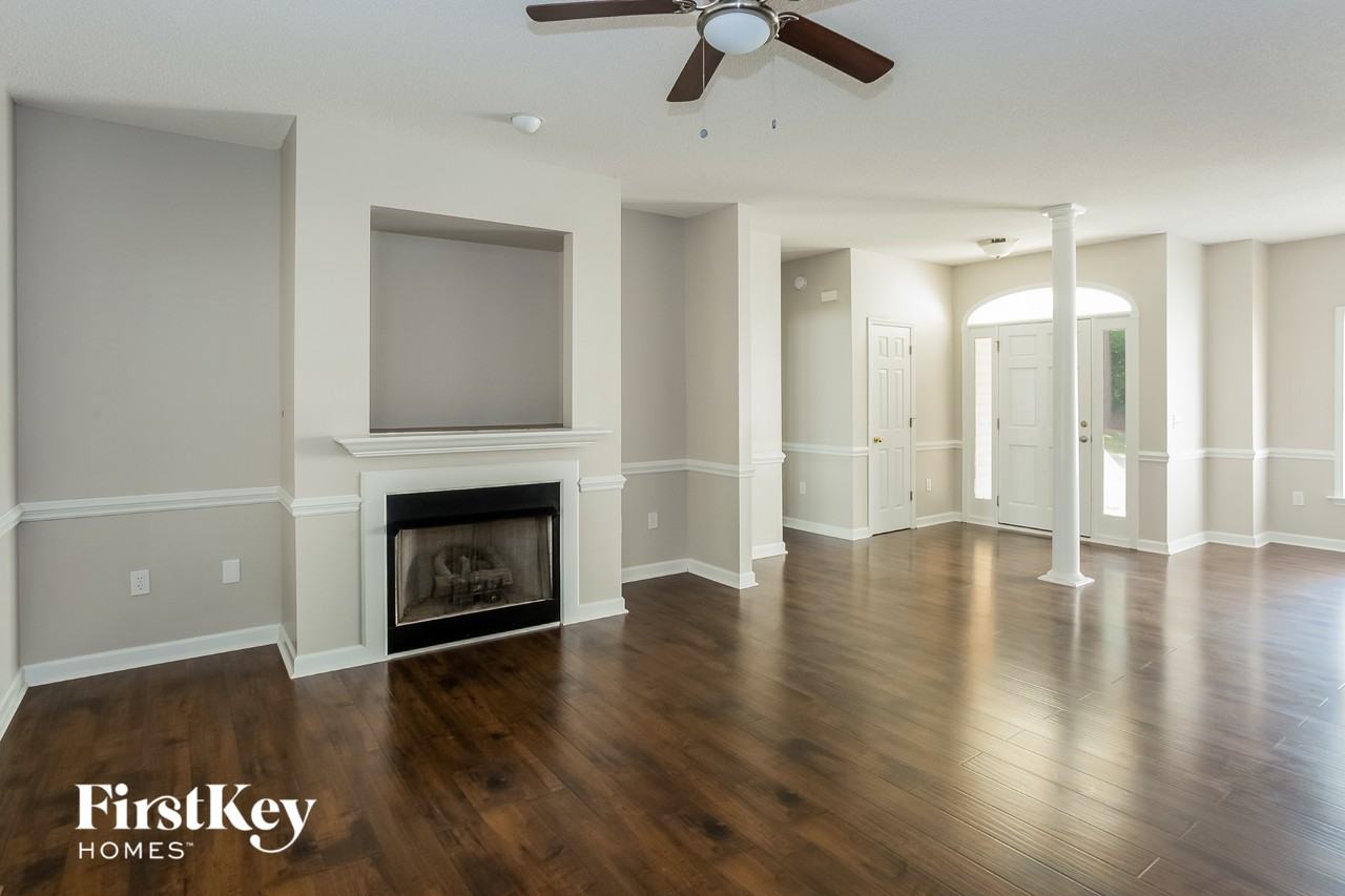 376 Stonehaven Ct Sw - Photo 4 of 15