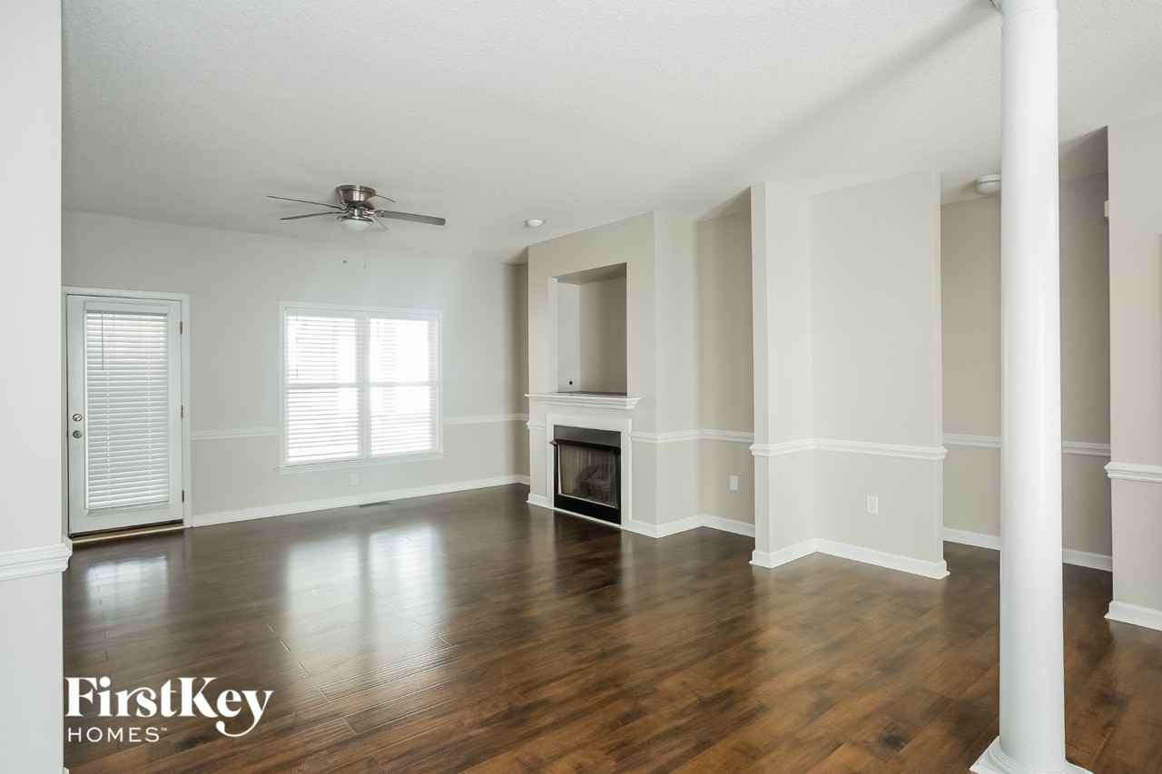 376 Stonehaven Ct Sw - Photo 5 of 15