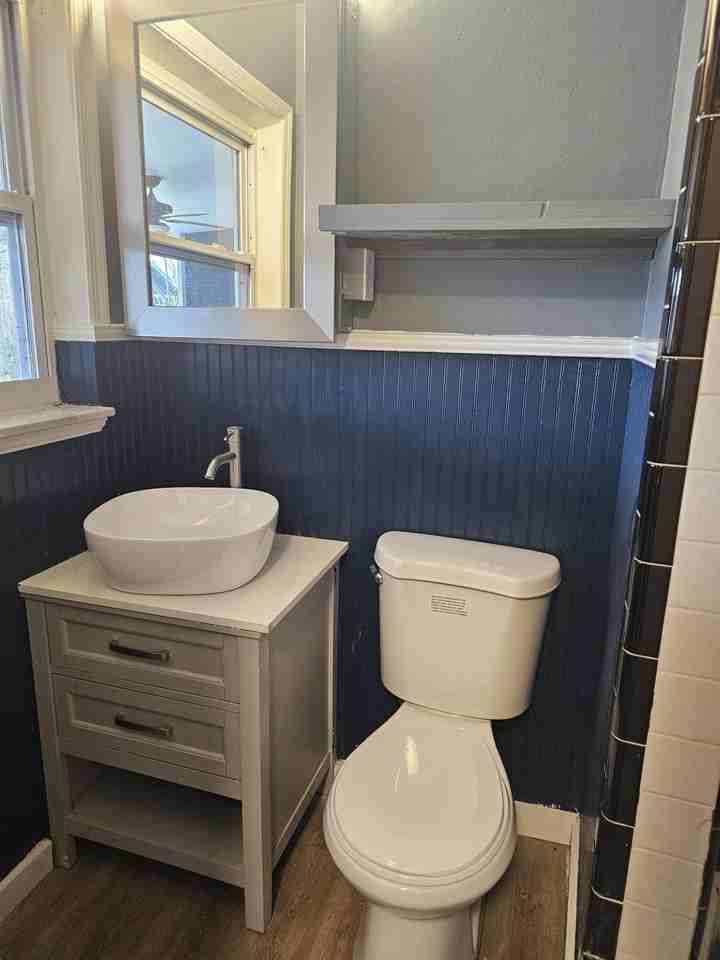 905 5th Pl Unit A - Photo 7 of 9