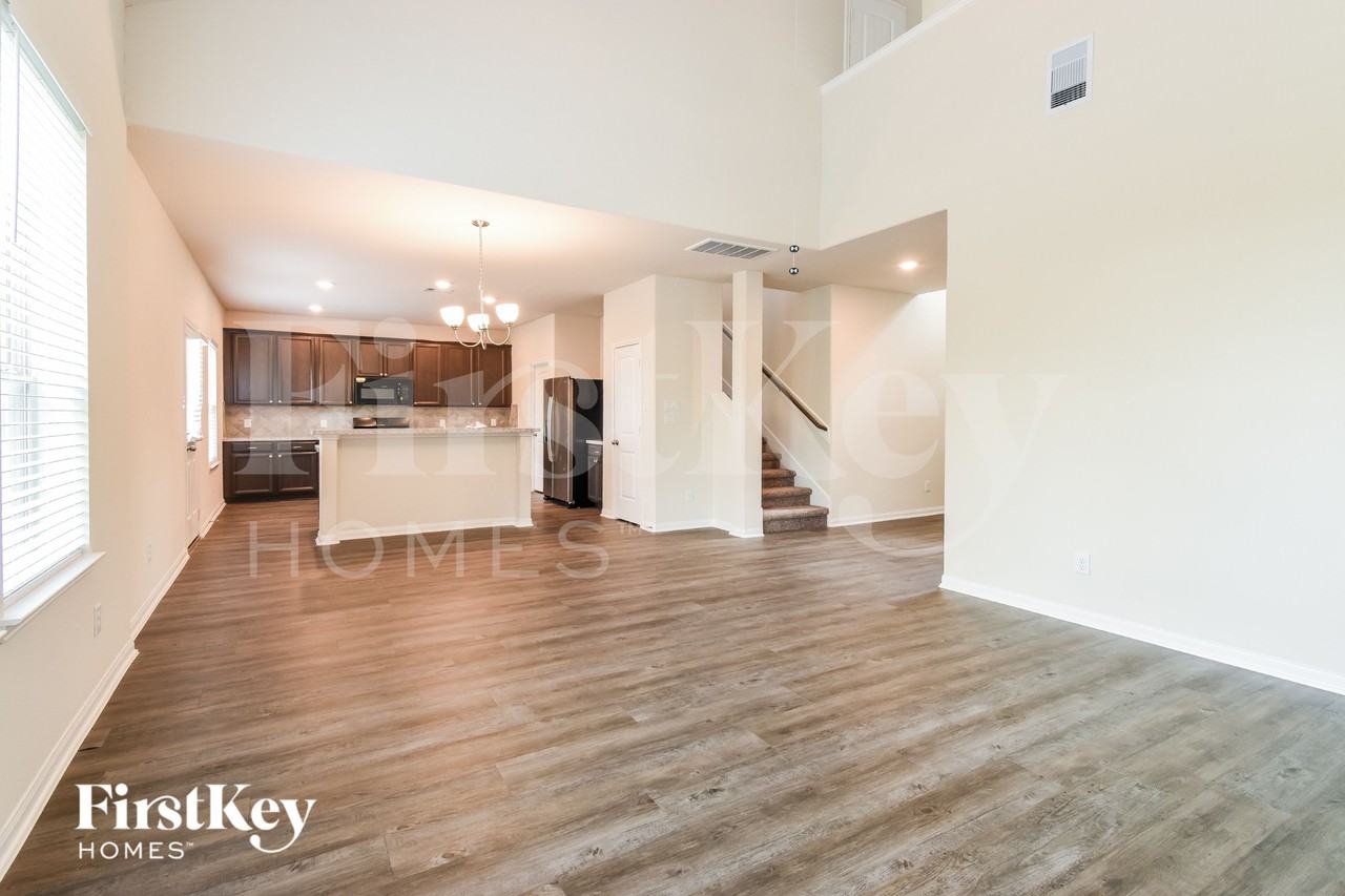 6542 Blimp Base Rd - Photo 2 of 15