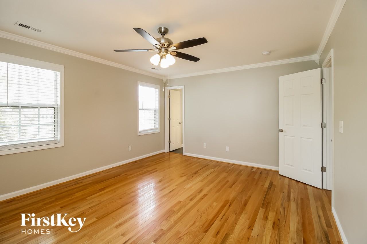 1817 Morgans Mill Way - Photo 6 of 15