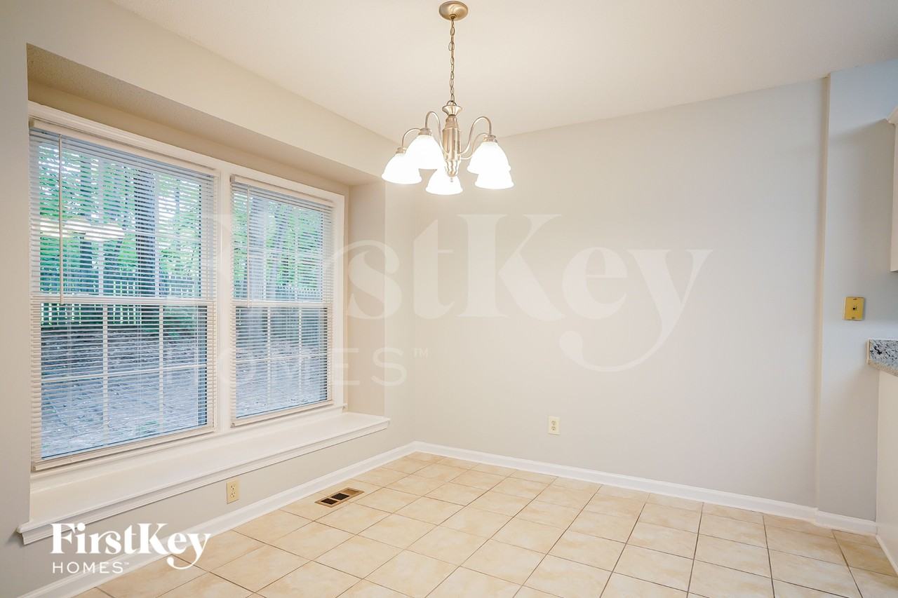 5208 Wallingford Dr - Photo 7 of 16