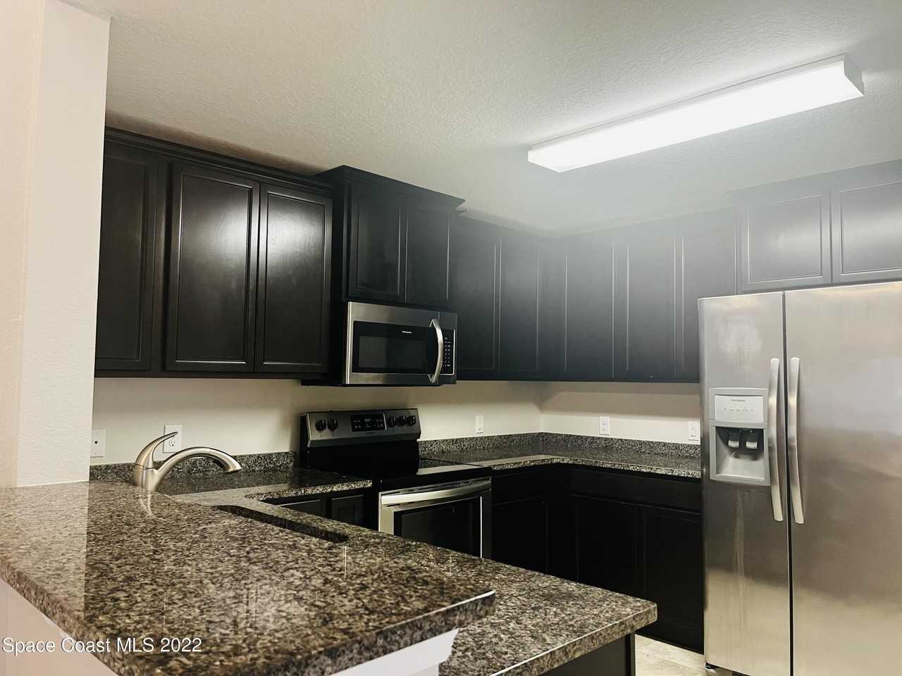 4027 Meander Pl Unit 201 - Photo 2 of 23