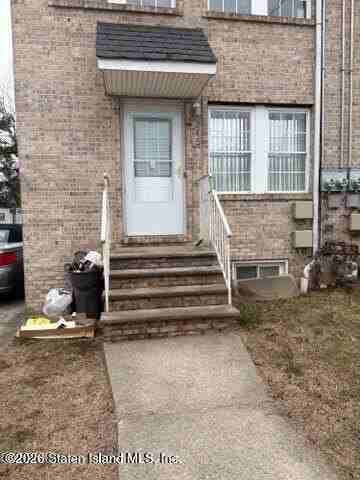 245 Livingston Ave - Photo 2 of 24