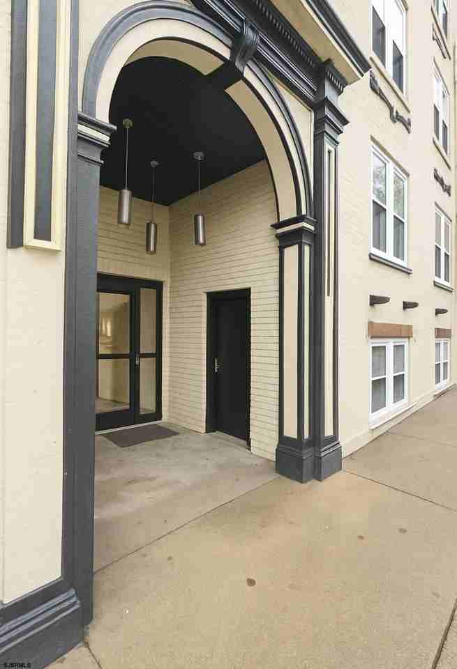 3939 Ventnor Ave - Photo 2 of 9