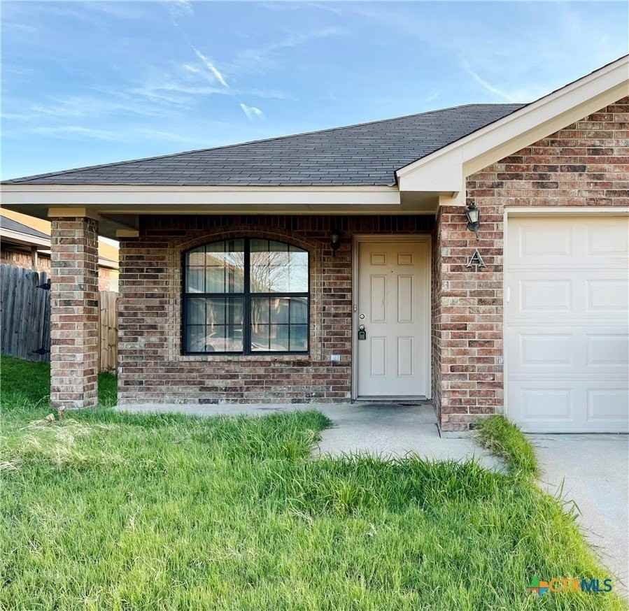 4601 John David Dr - Photo 2 of 14