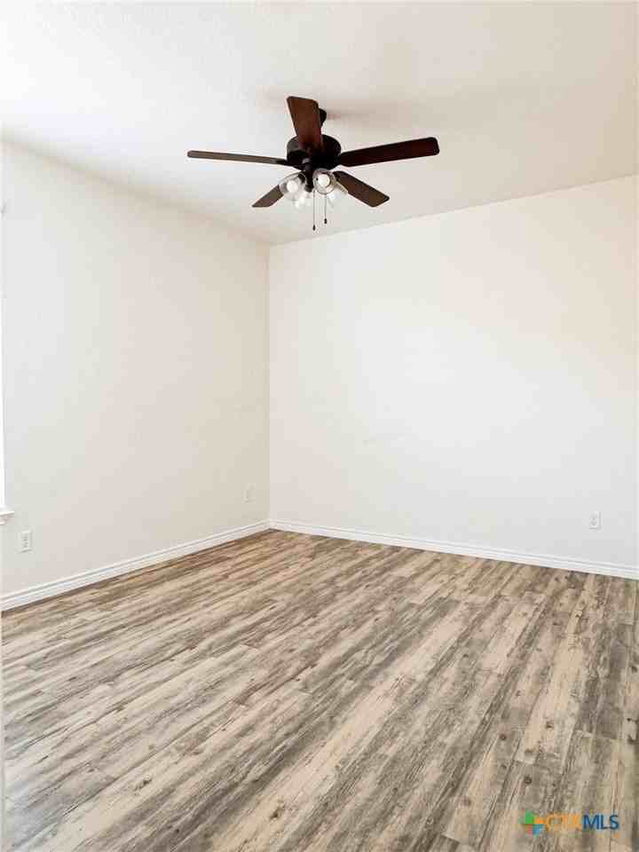 4913 Rose Garden Loop - Photo 6 of 12