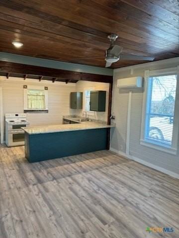 7830 Barbarossa Rd - Photo 3 of 14