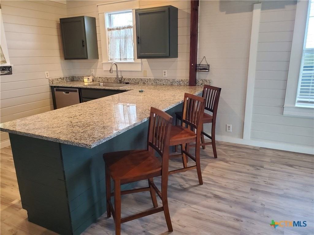 7830 Barbarossa Rd - Photo 5 of 14